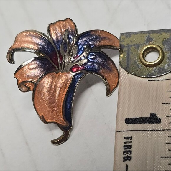 Vintage Cloisonne Enamel Purple Peach Lily Flower Boho Earrings - Picture 7 of 8